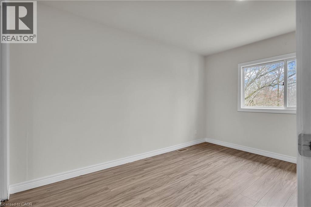 22 BLACKHORNE Crescent - 24