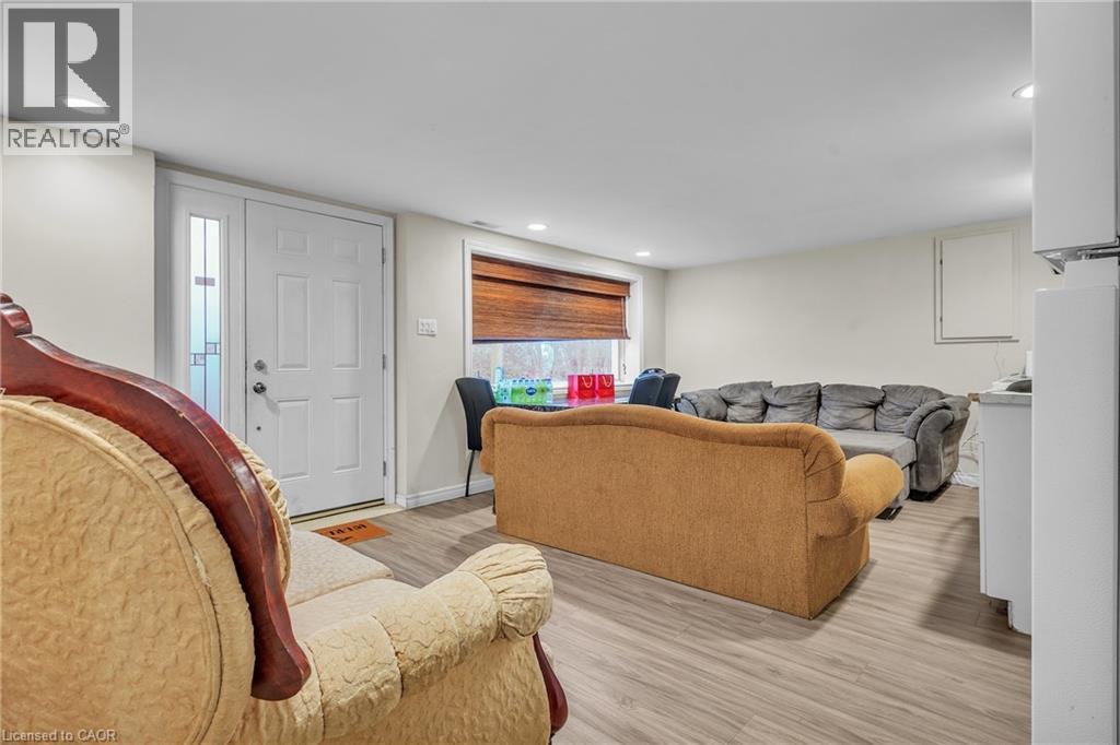 22 BLACKHORNE Crescent - 35