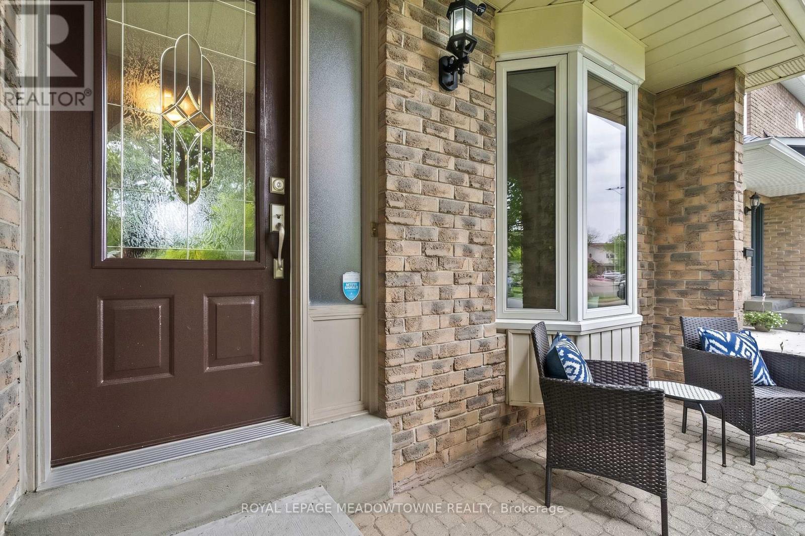 105 LAURIER AVENUE - 4