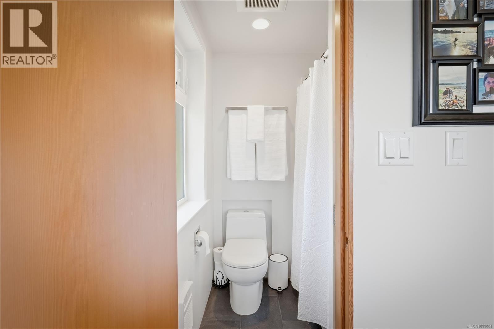 1006 Seventh Ave - 14