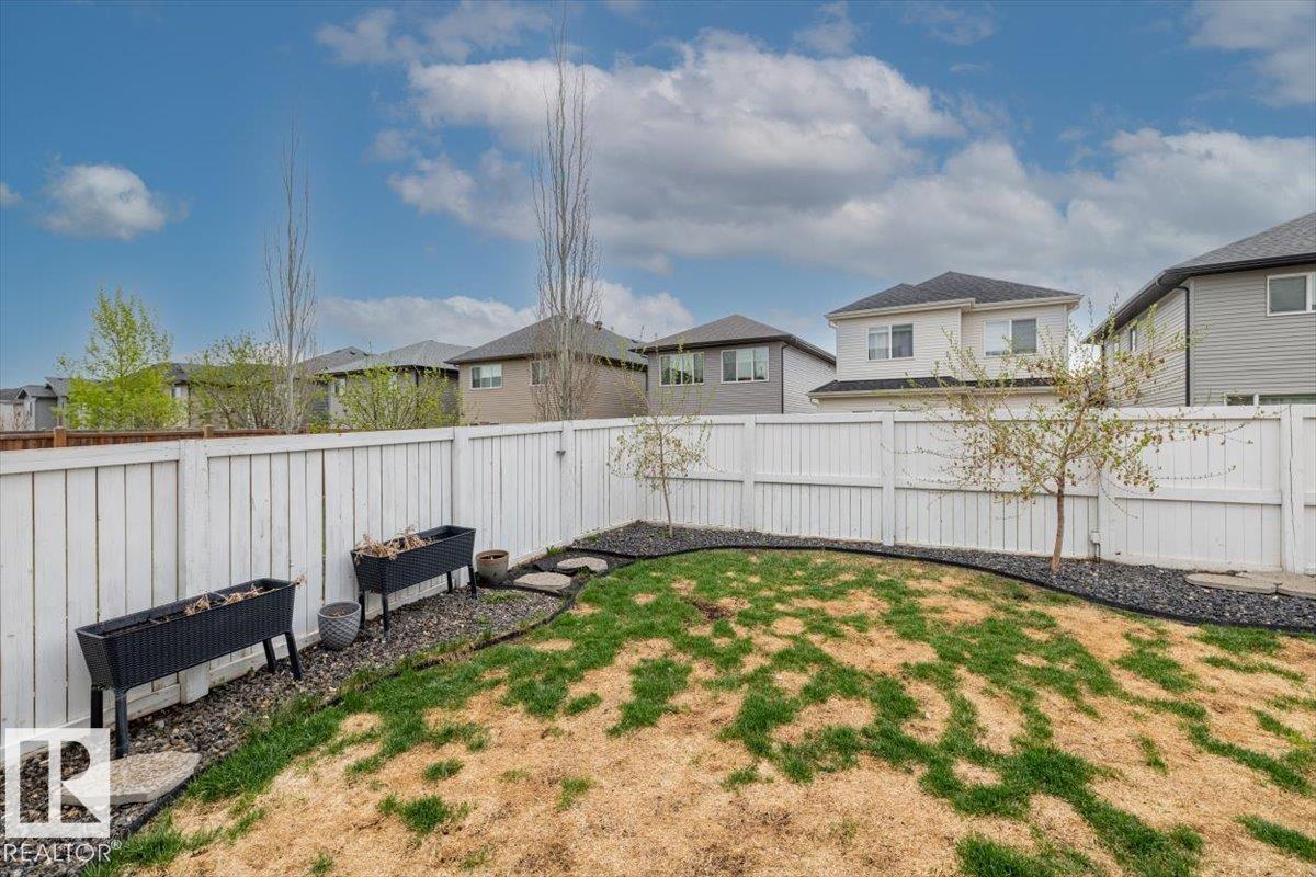 22933 94A AV NW - 42