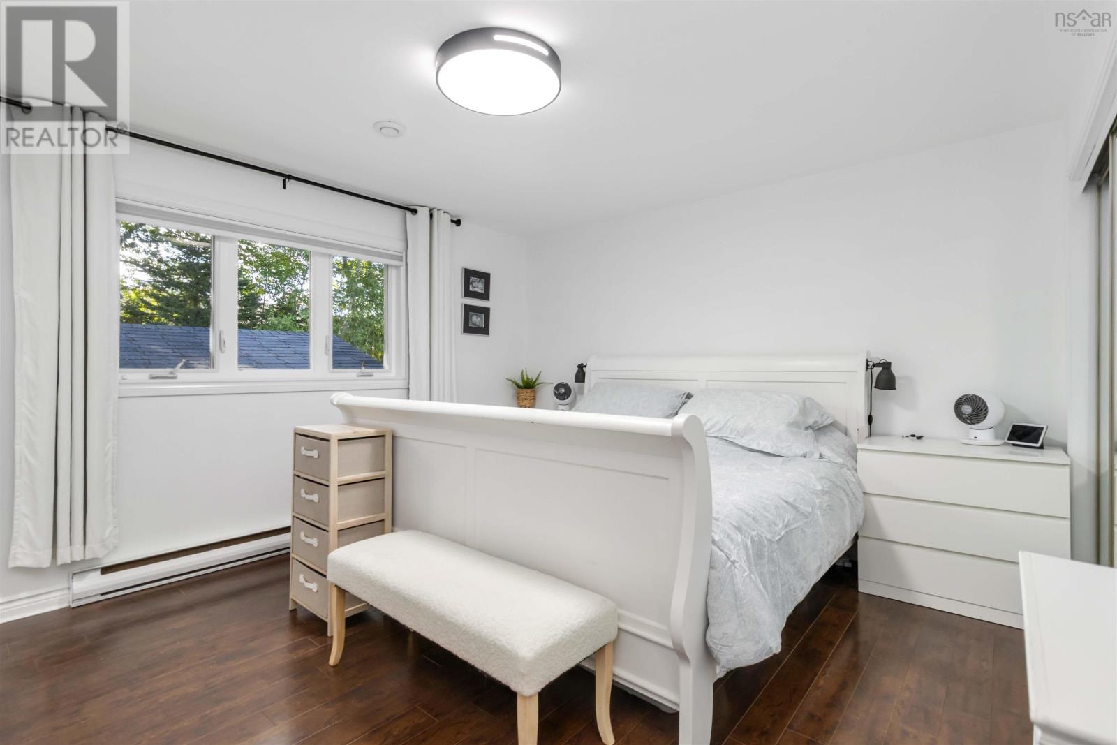 10 Rosewood Court - 29