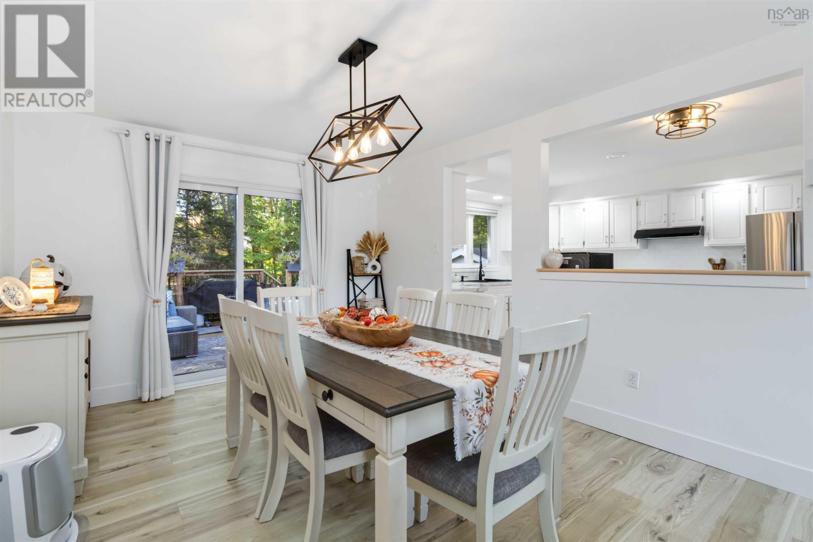 10 Rosewood Court - 11
