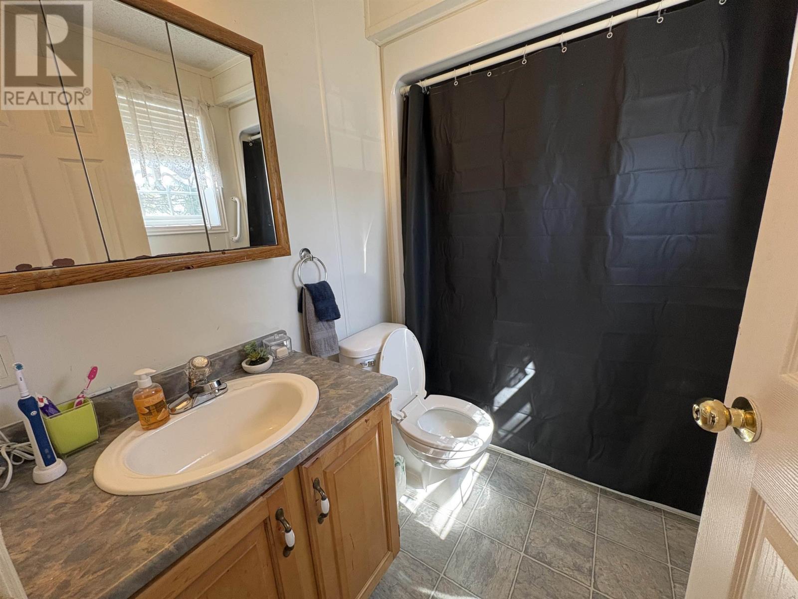 1050 Waddens Court - 23