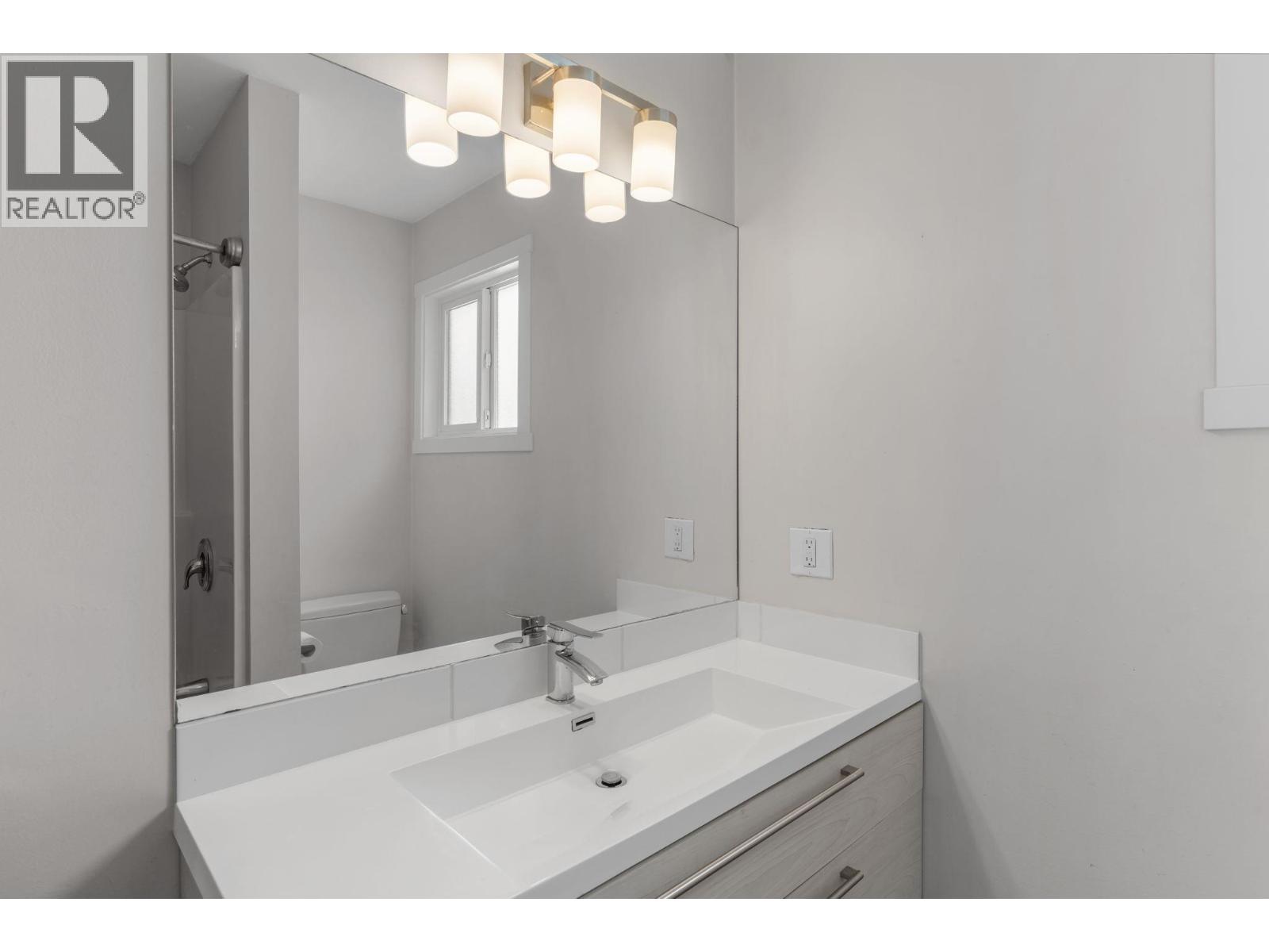 3135 Walnut Road Unit# 4, Kelowna