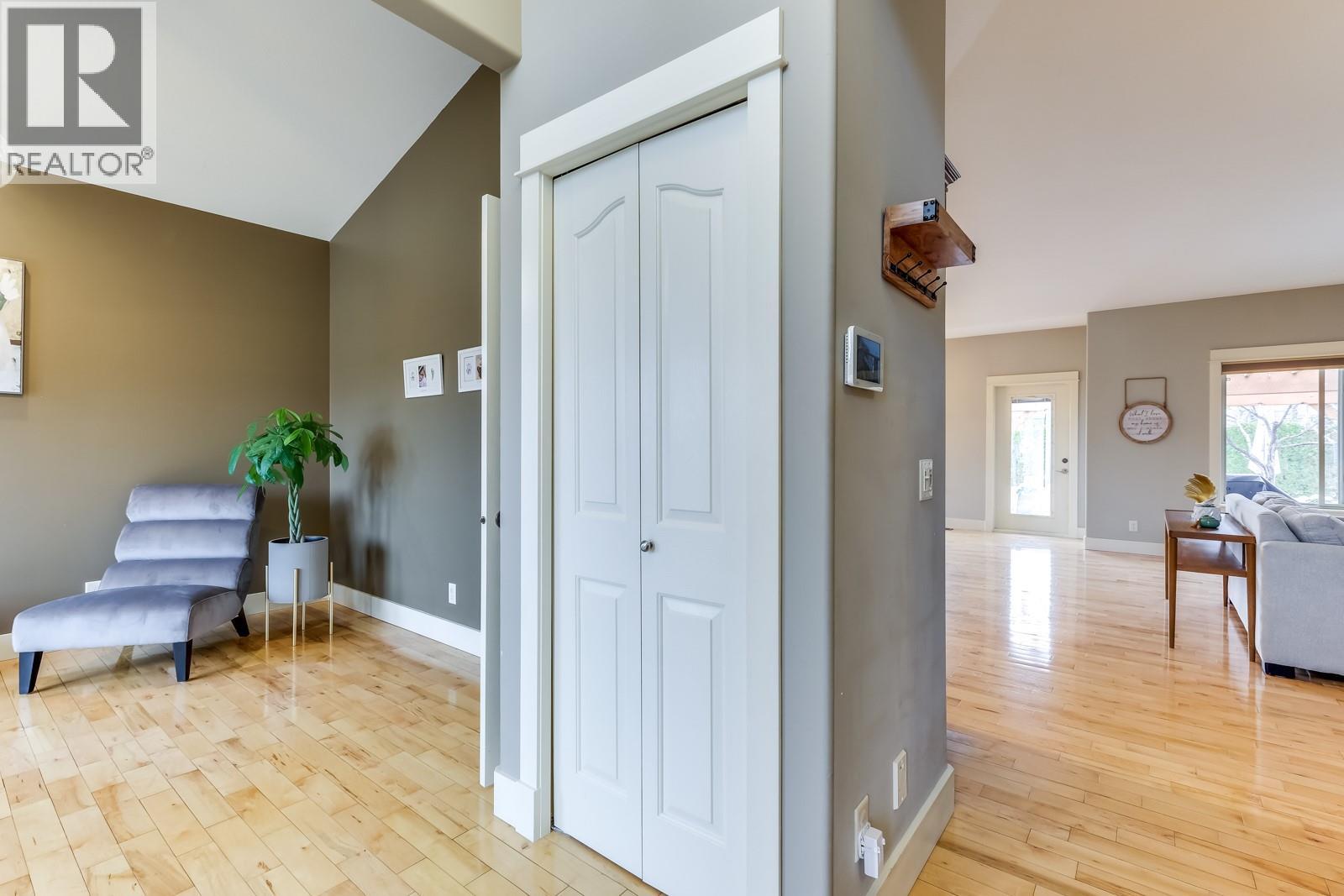 688 Almandine Court, Kelowna