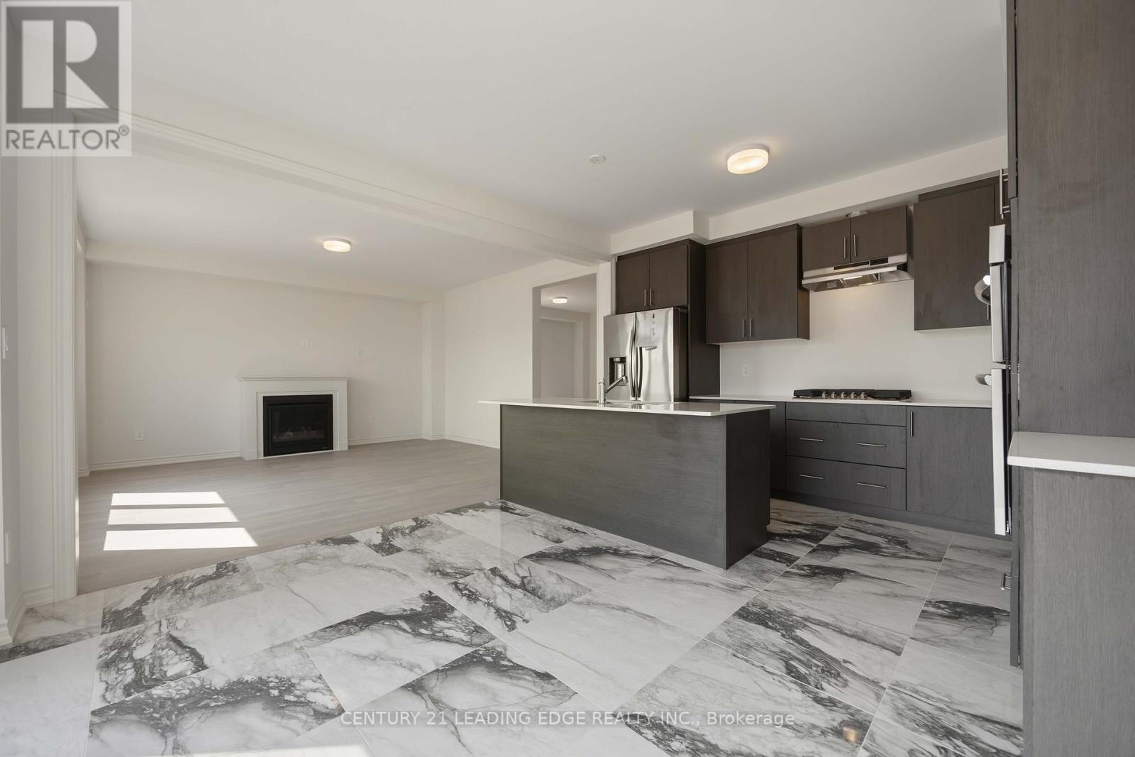 66 DONALD CAMERON CRESCENT - 20