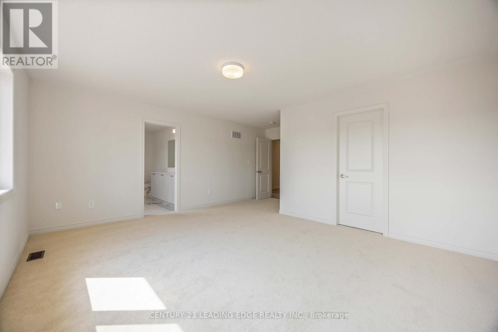 66 DONALD CAMERON CRESCENT - 27
