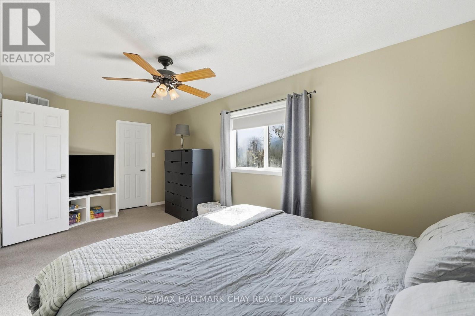 167 MAPLEWOOD DRIVE - 11