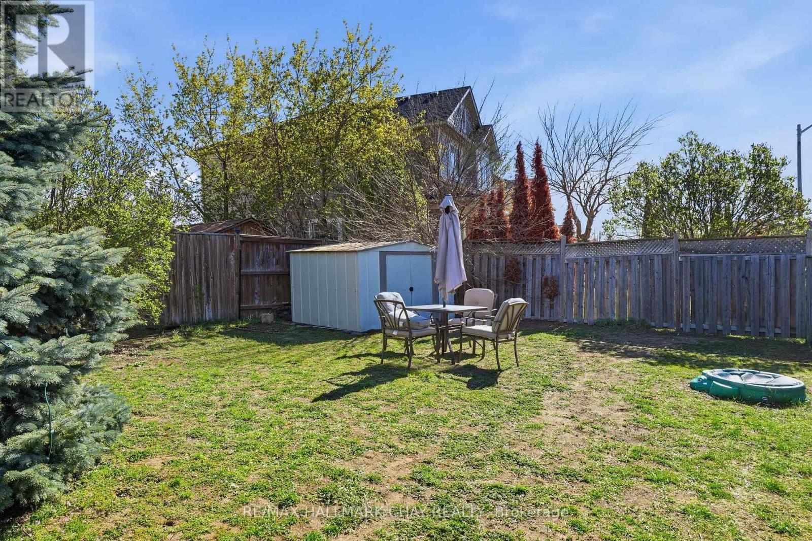 167 MAPLEWOOD DRIVE - 25