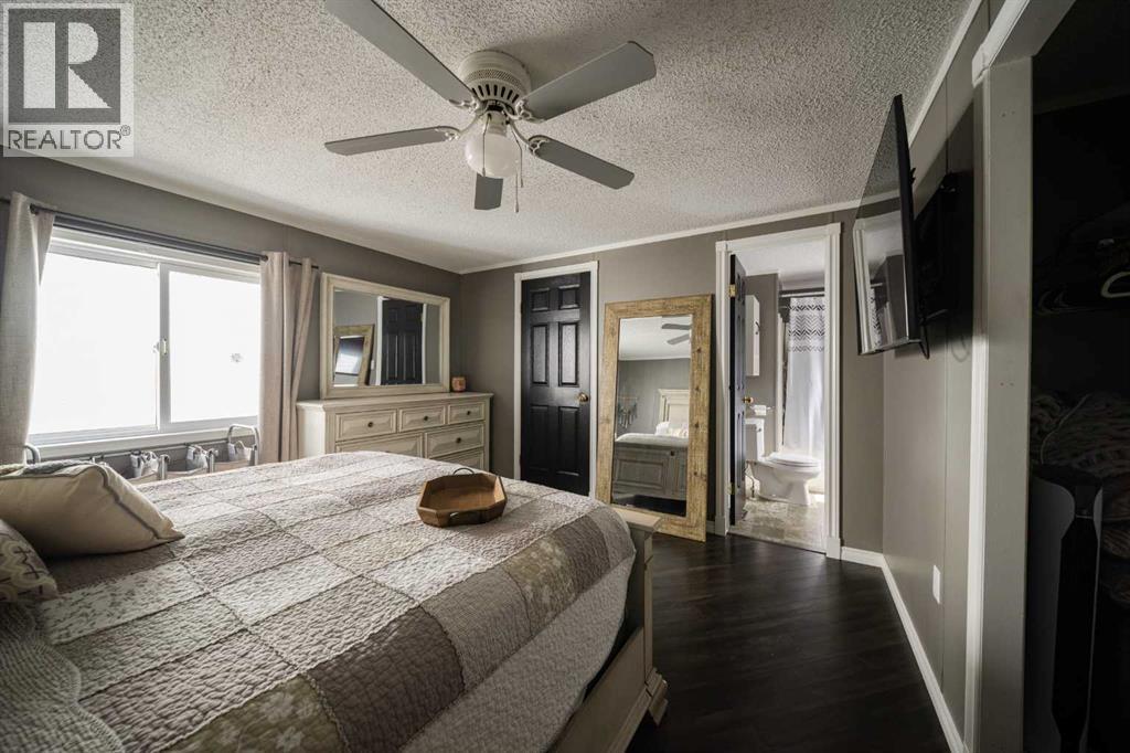 336 Cree Road - 33