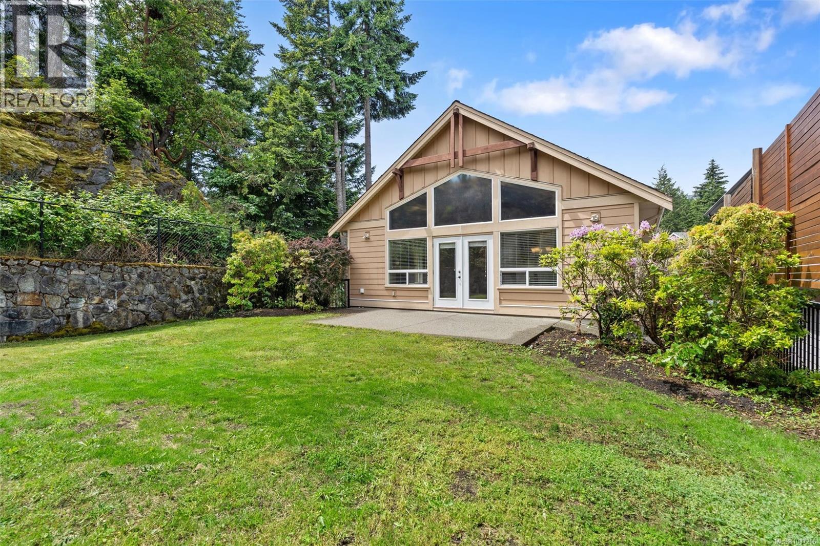2203 Harrow Gate - 37