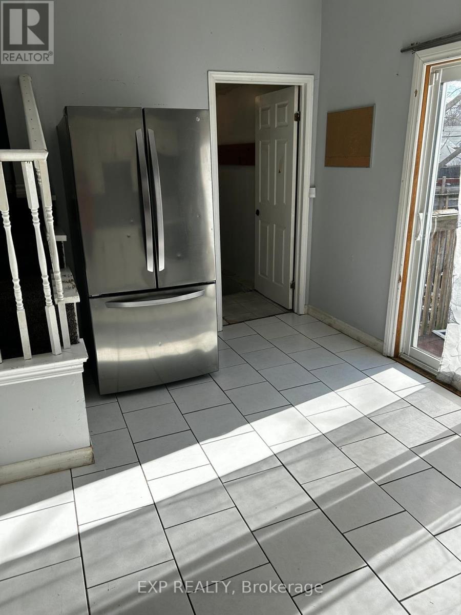 121 BOULLEE STREET - 7