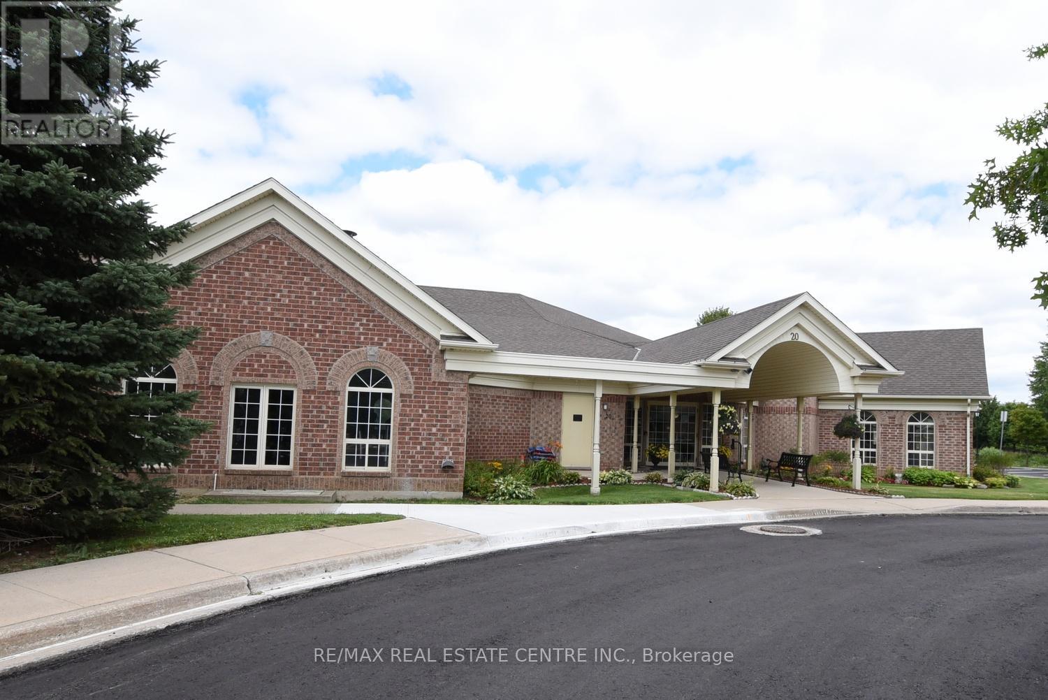 #2 60 NATALIA AVENUE - 23