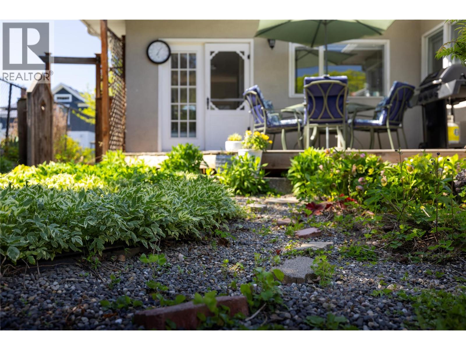 1900 37 Avenue - 57