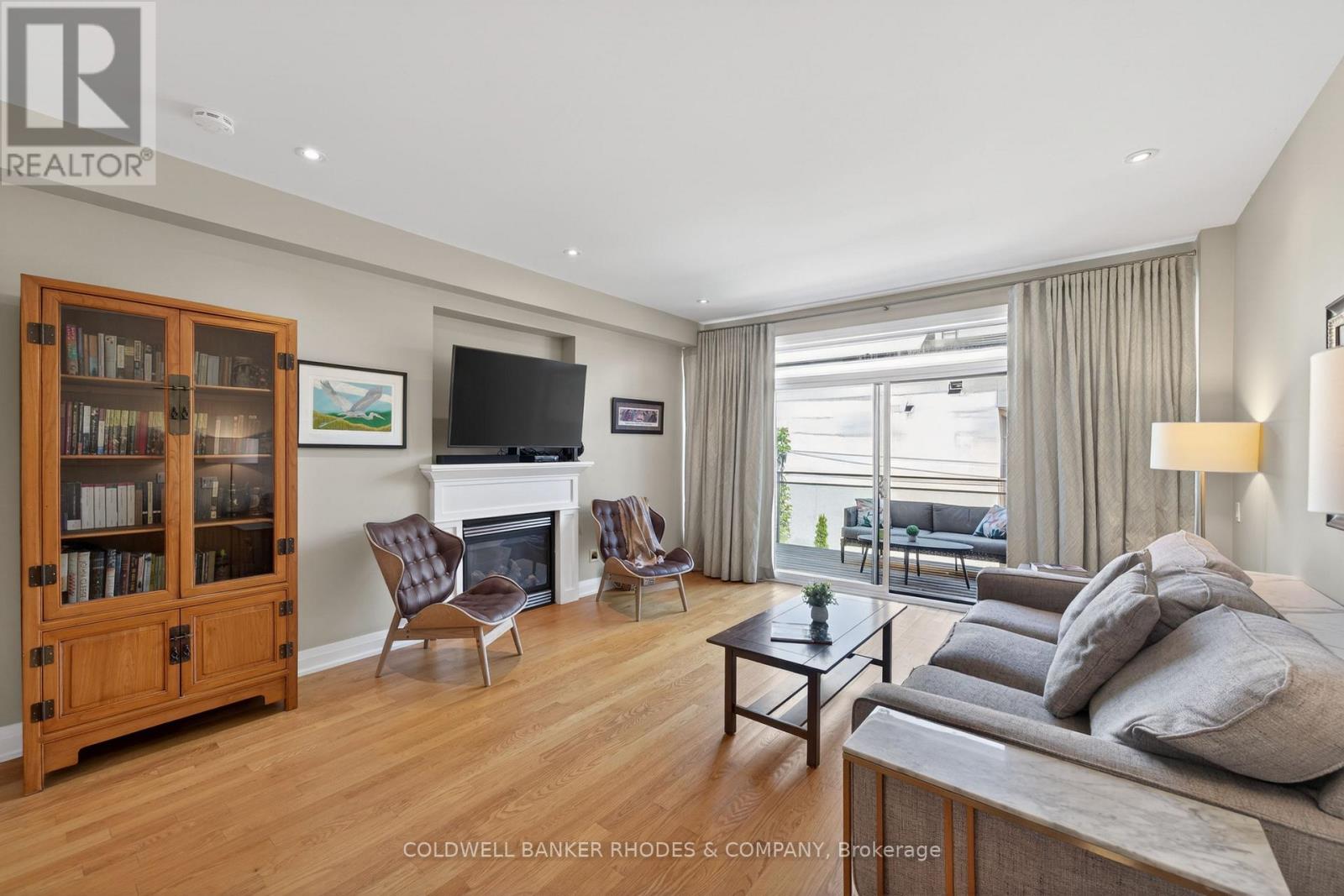 #A 213 IVY CRESCENT - 11