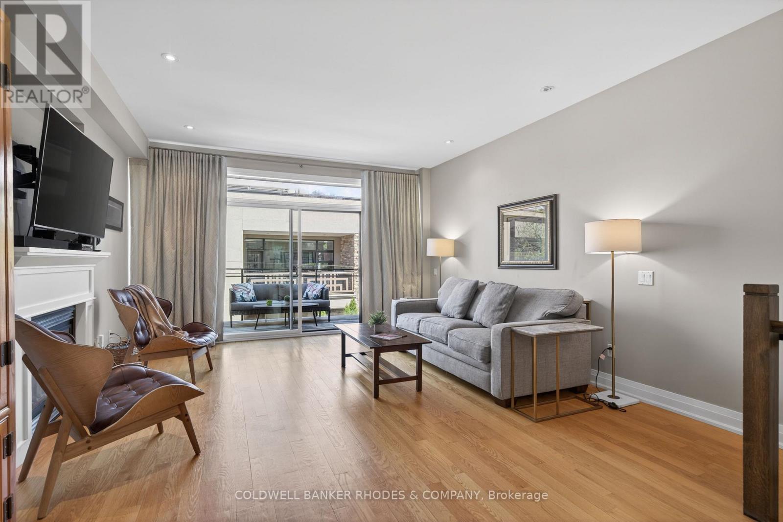 #A 213 IVY CRESCENT - 12