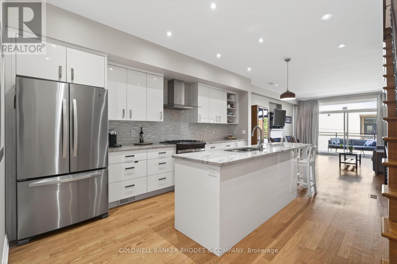 #A 213 IVY CRESCENT - 16