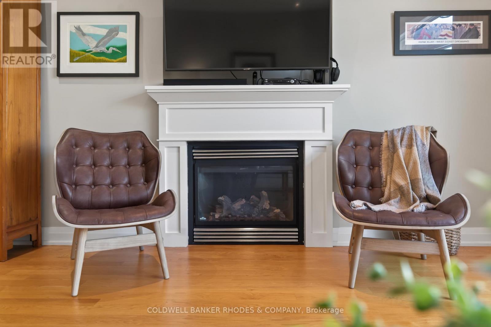 #A 213 IVY CRESCENT - 23