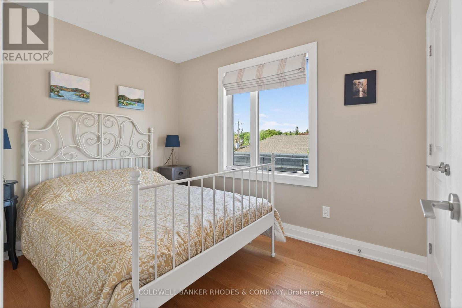 #A 213 IVY CRESCENT - 34