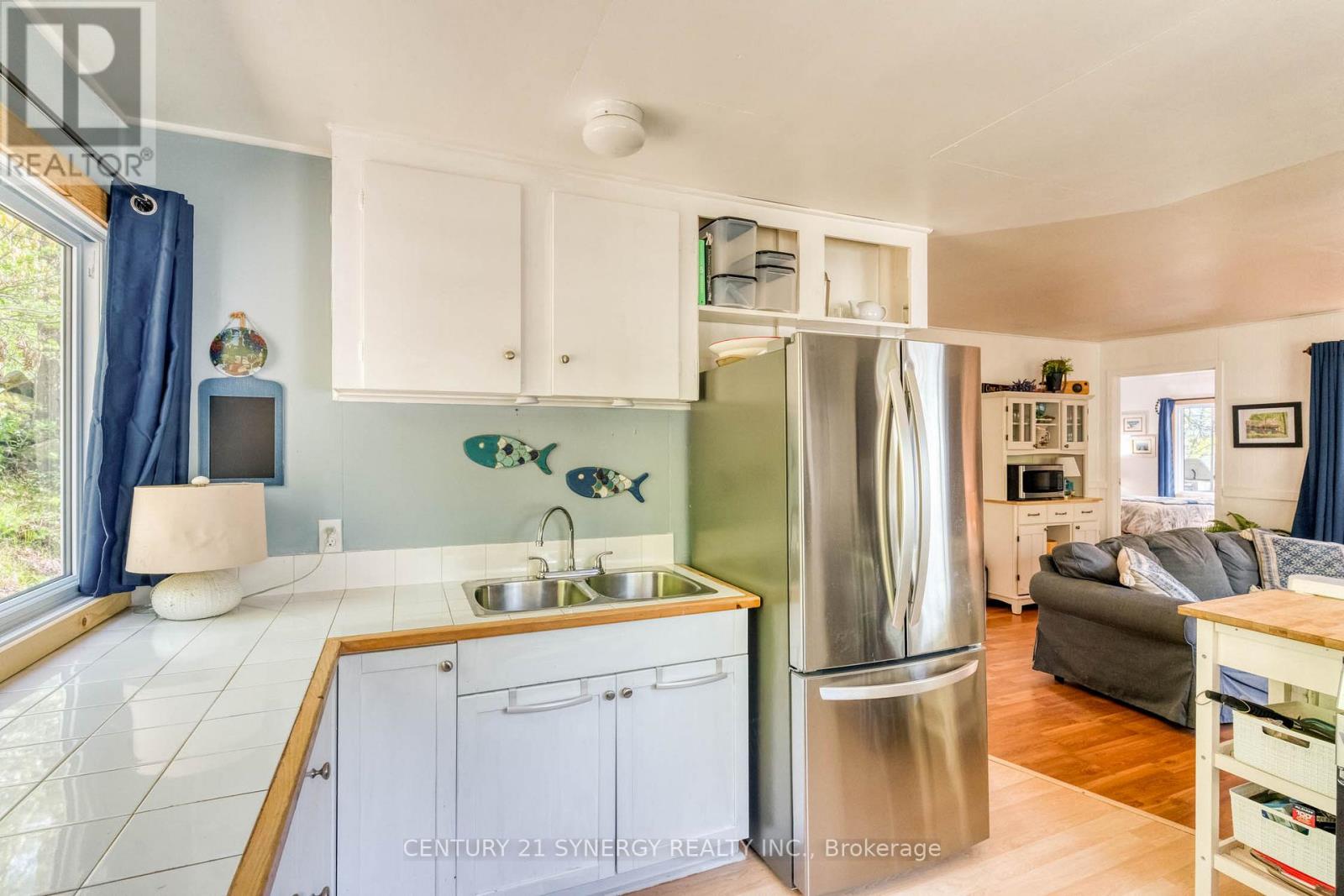 664 RABY ROAD - 21
