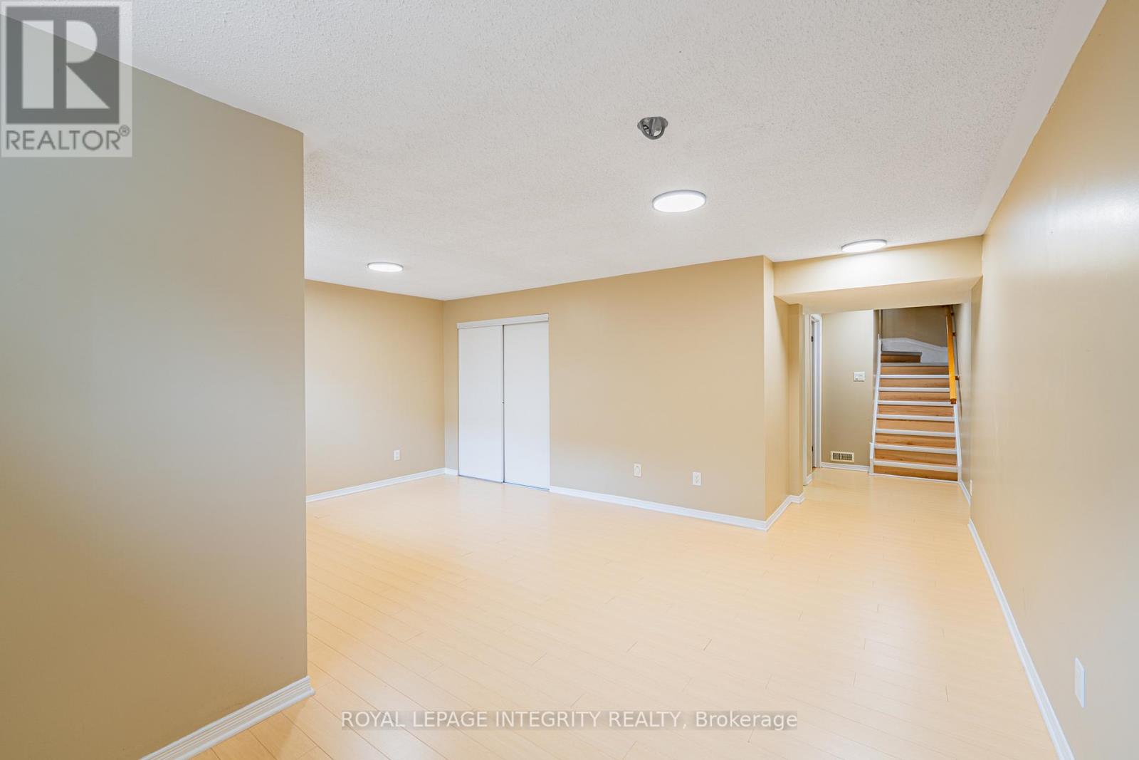 1213 CLYDE AVENUE - 30