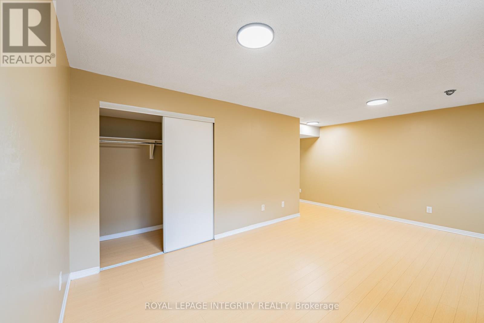 1213 CLYDE AVENUE - 32