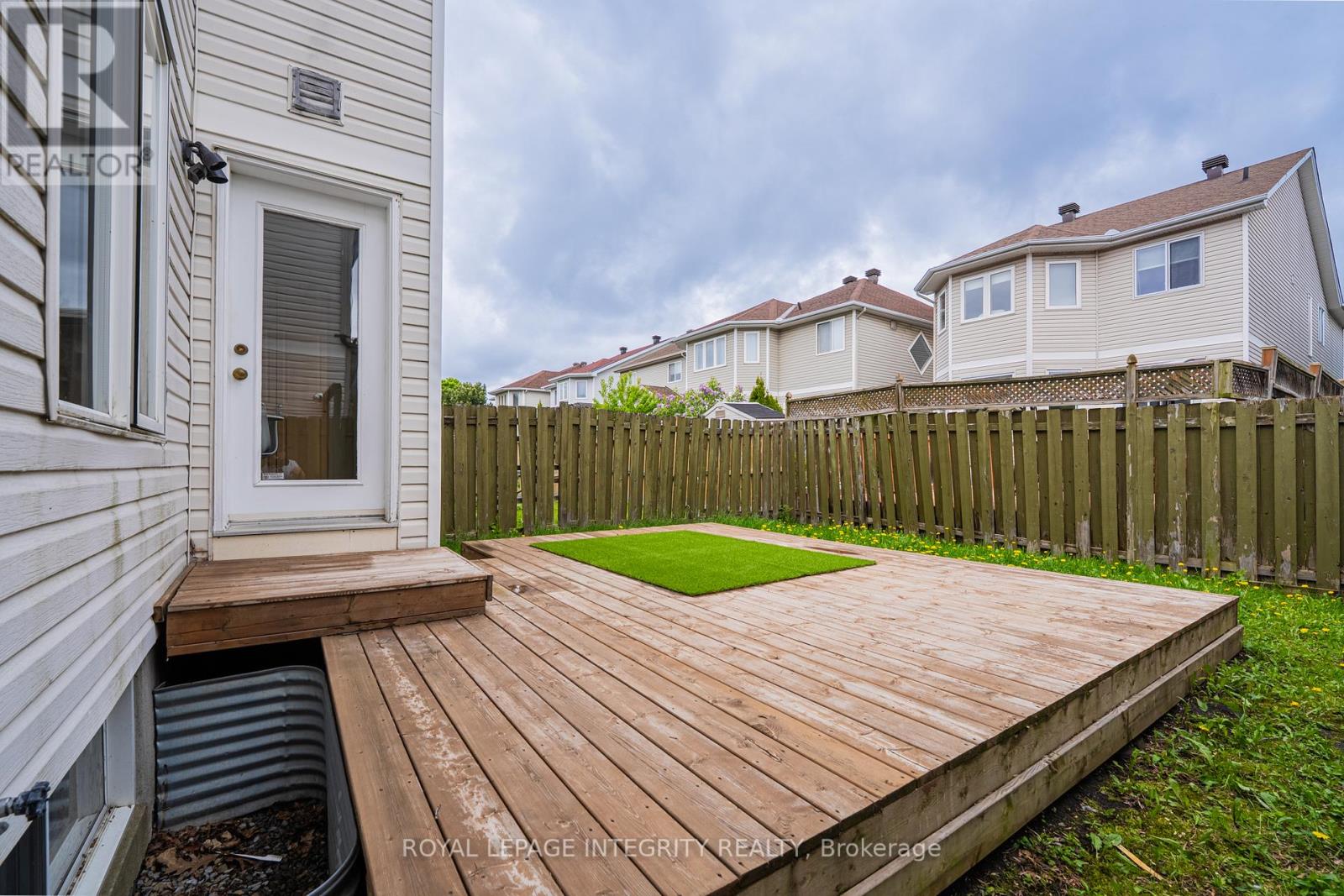 1213 CLYDE AVENUE - 35