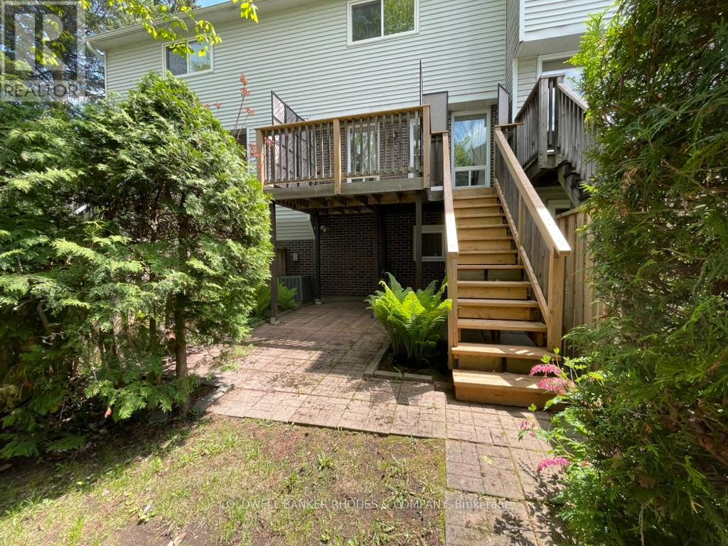 4 ALMOND LANE - 25