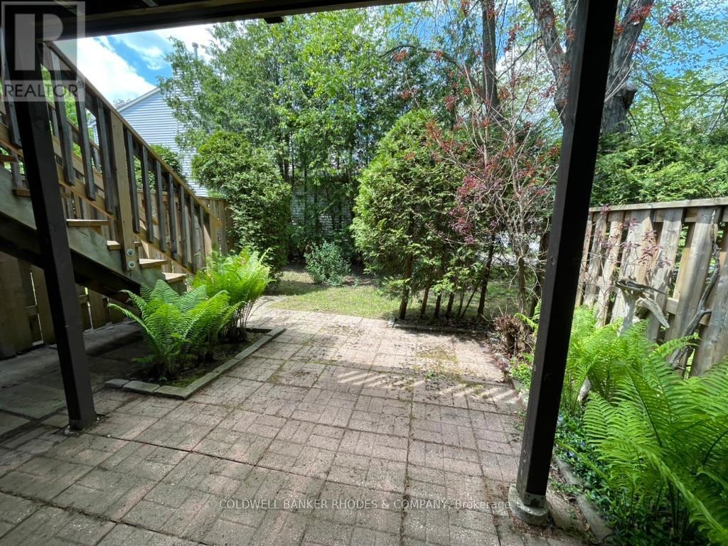 4 ALMOND LANE - 26