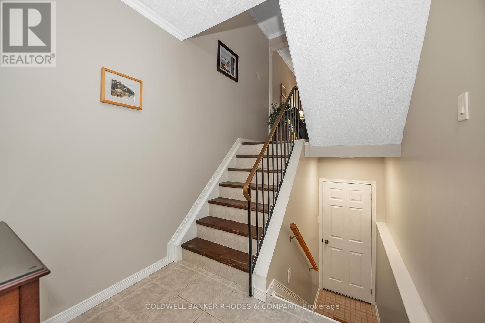 4 ALMOND LANE - 4