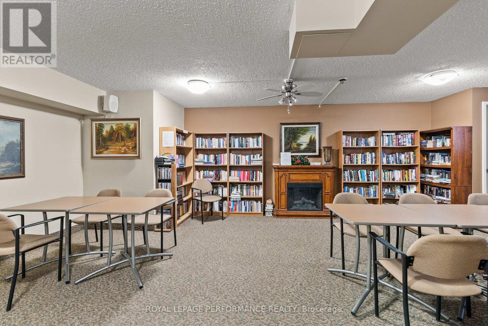 #UNIT #407 200 LAFONTAINE AVENUE - 22