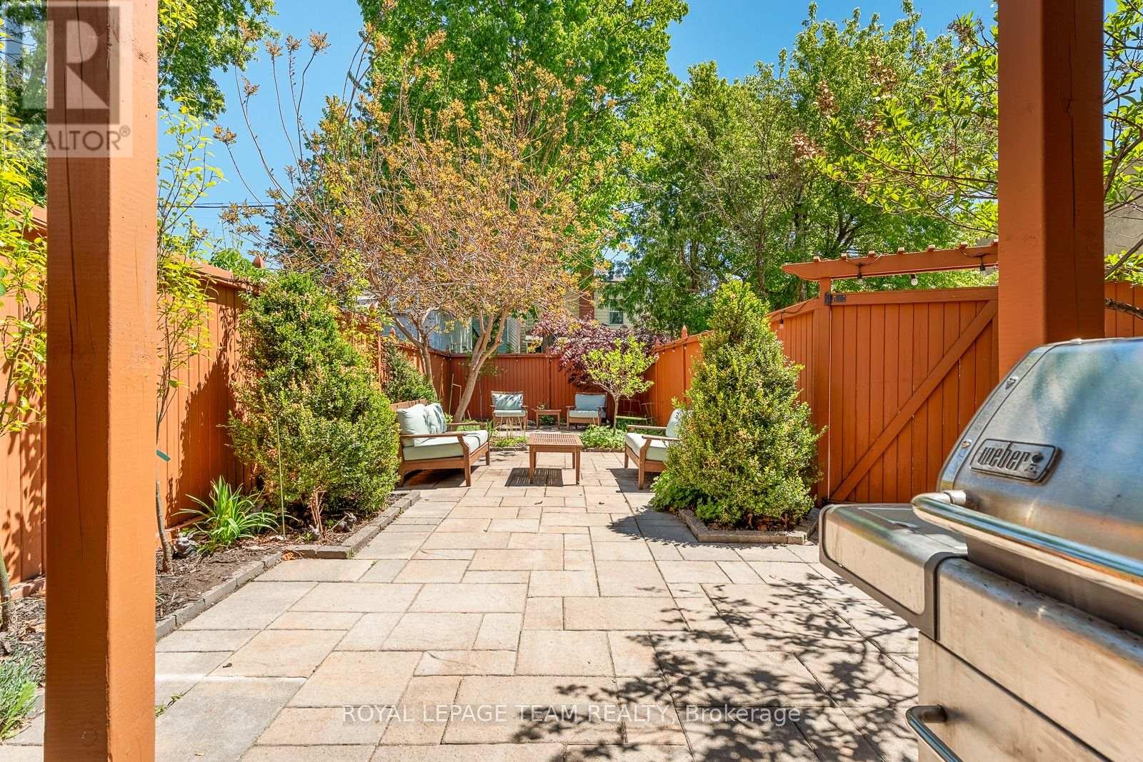 150 GUIGUES AVENUE - 47