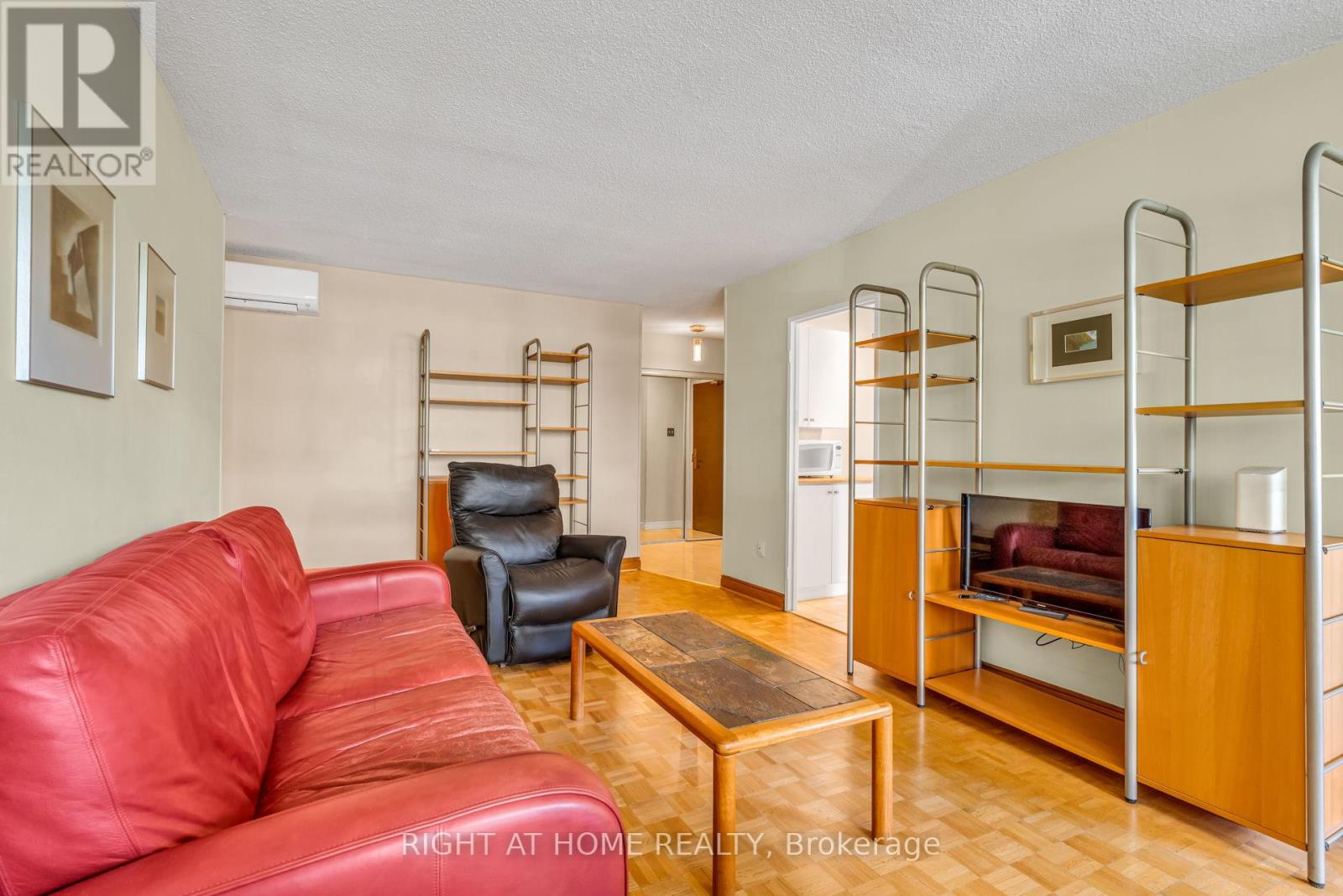 #304 45 SOUTHPORT STREET - 10