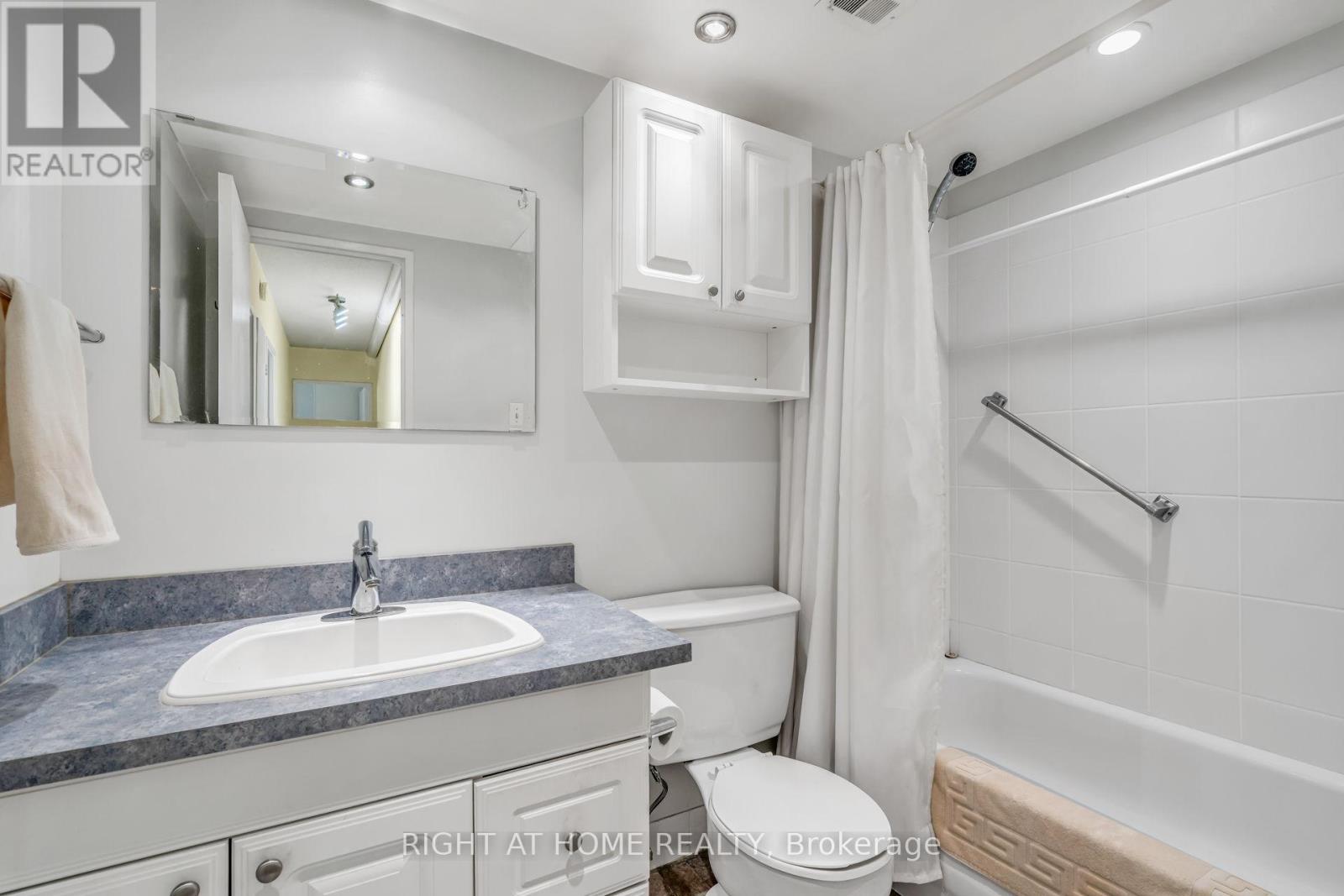 #304 45 SOUTHPORT STREET - 22