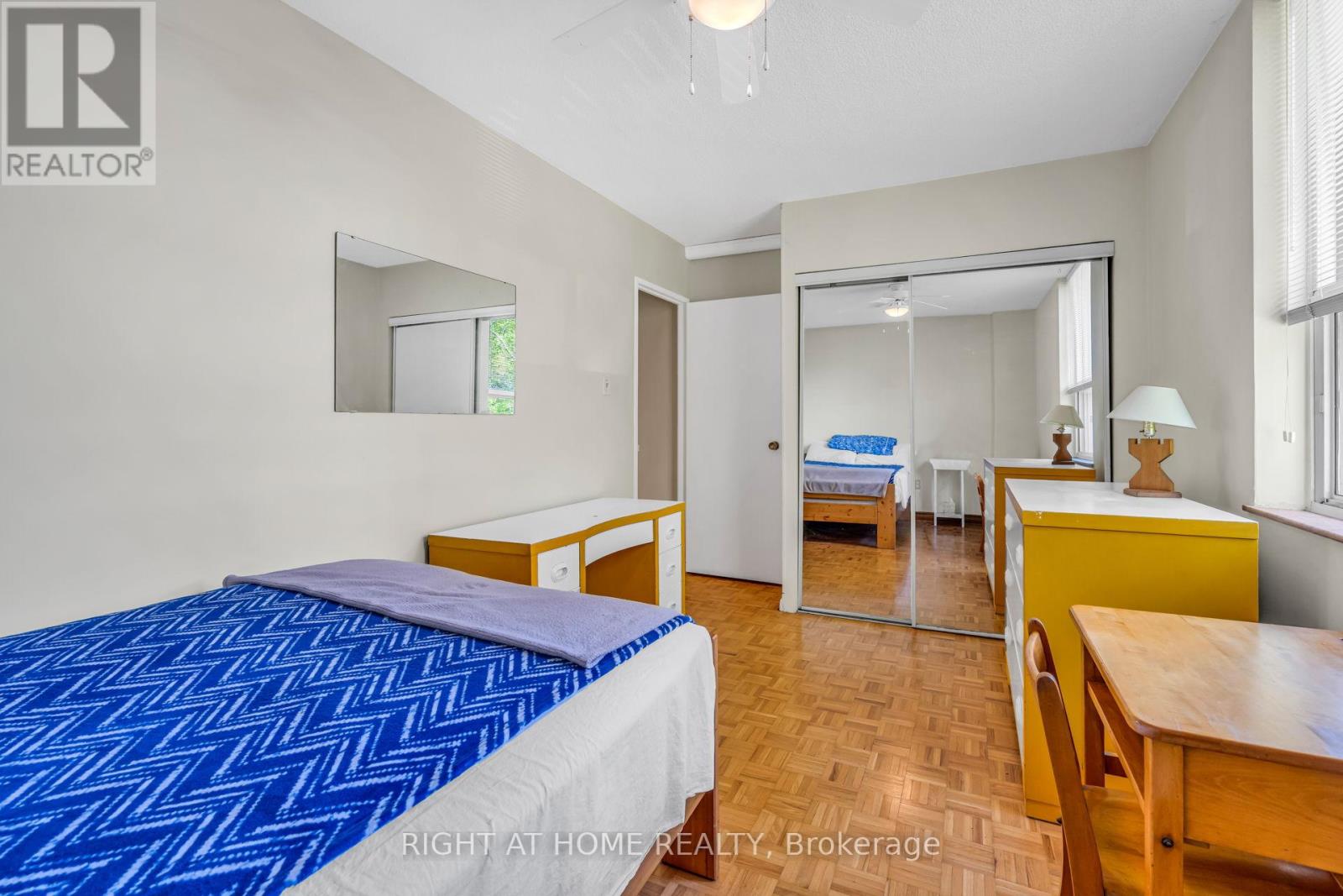 #304 45 SOUTHPORT STREET - 24