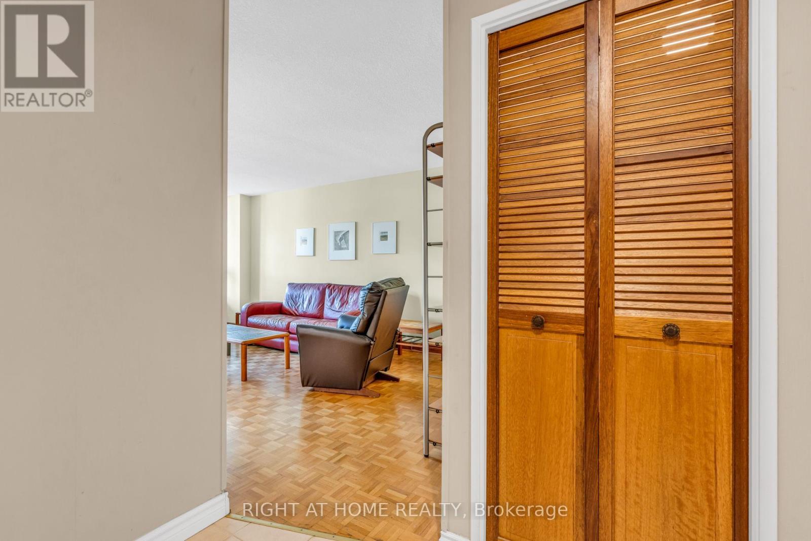 #304 45 SOUTHPORT STREET - 7