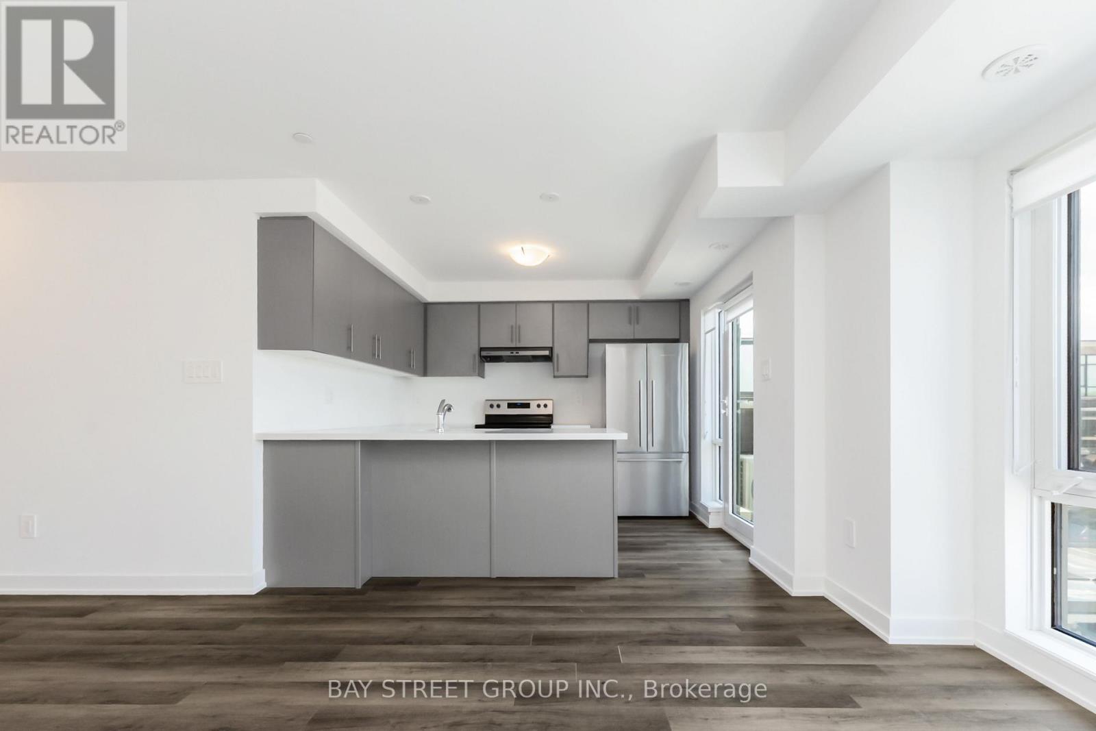 #17 15 ROMILLY AVENUE - 11