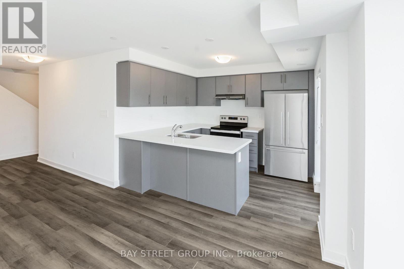 #17 15 ROMILLY AVENUE - 12