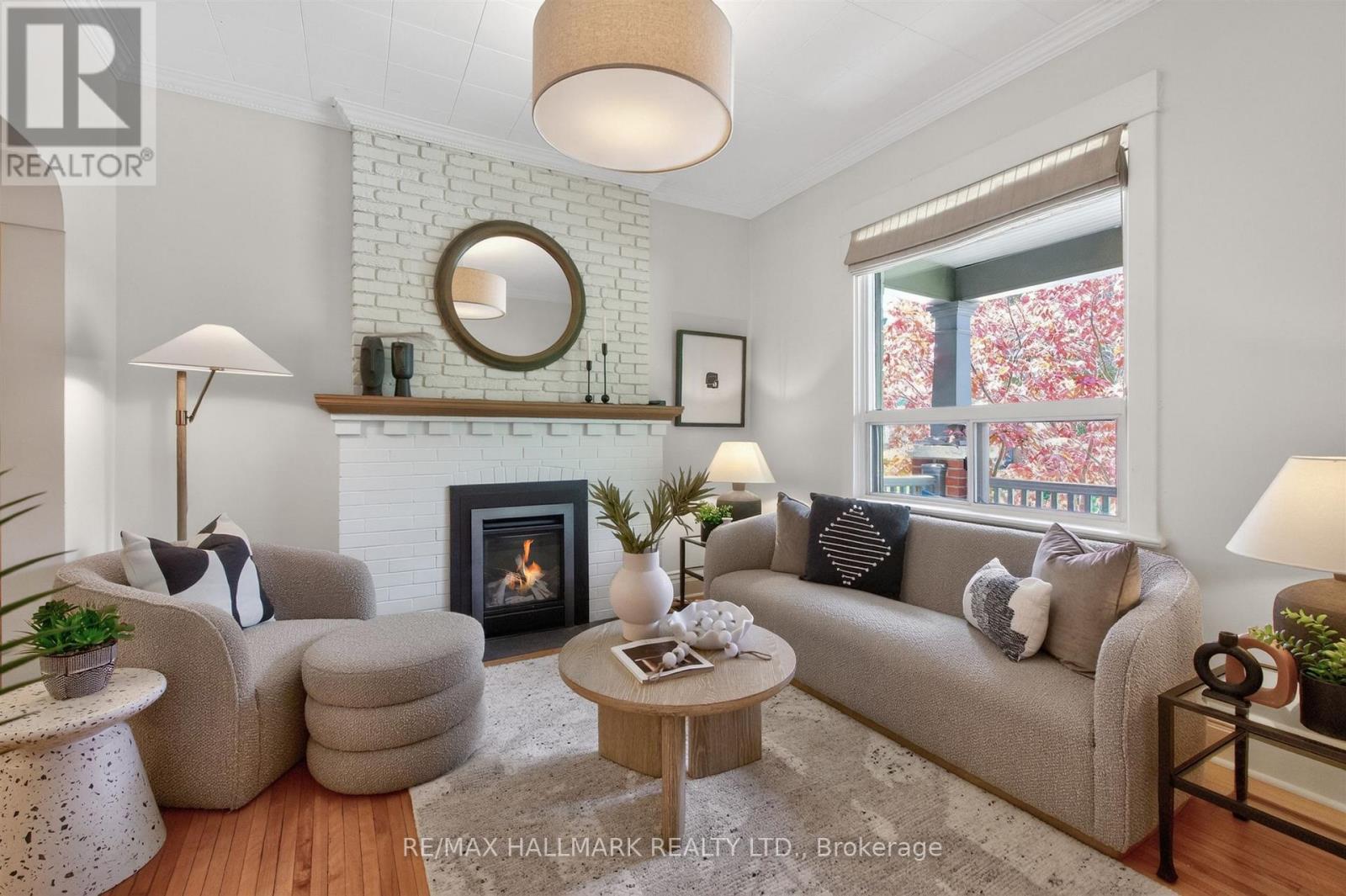 687 DURIE STREET - 5
