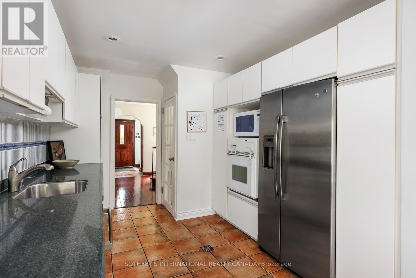 90 KINGSWAY CRESCENT - 10