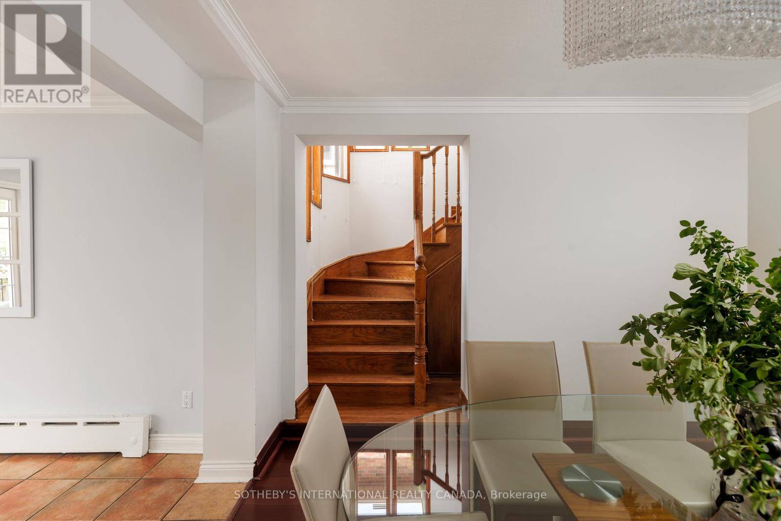 90 KINGSWAY CRESCENT - 22