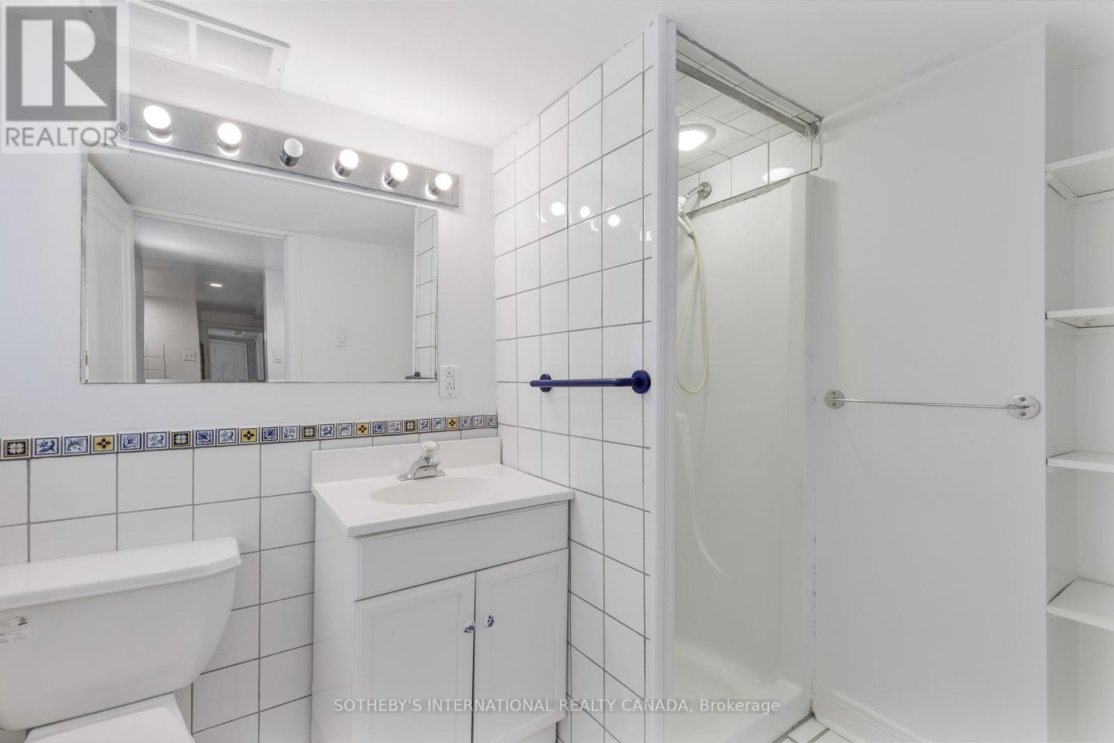 90 KINGSWAY CRESCENT - 29
