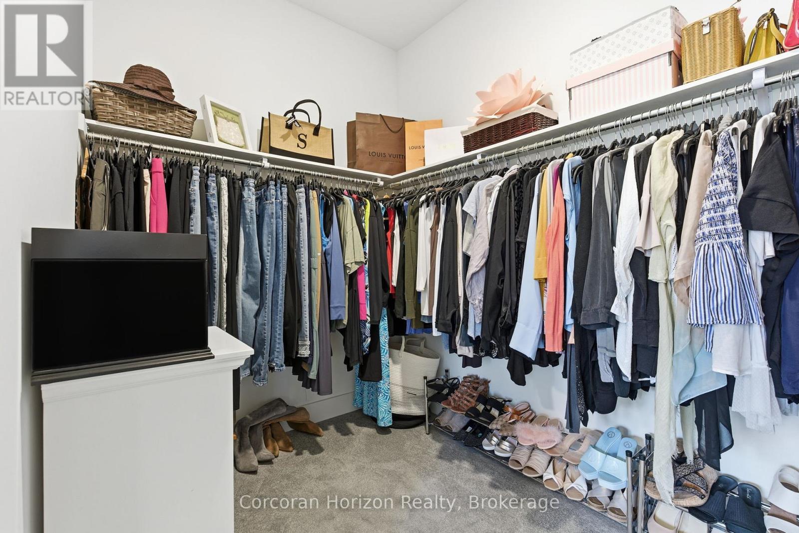 #21 107 CONCESSION STREET - 21