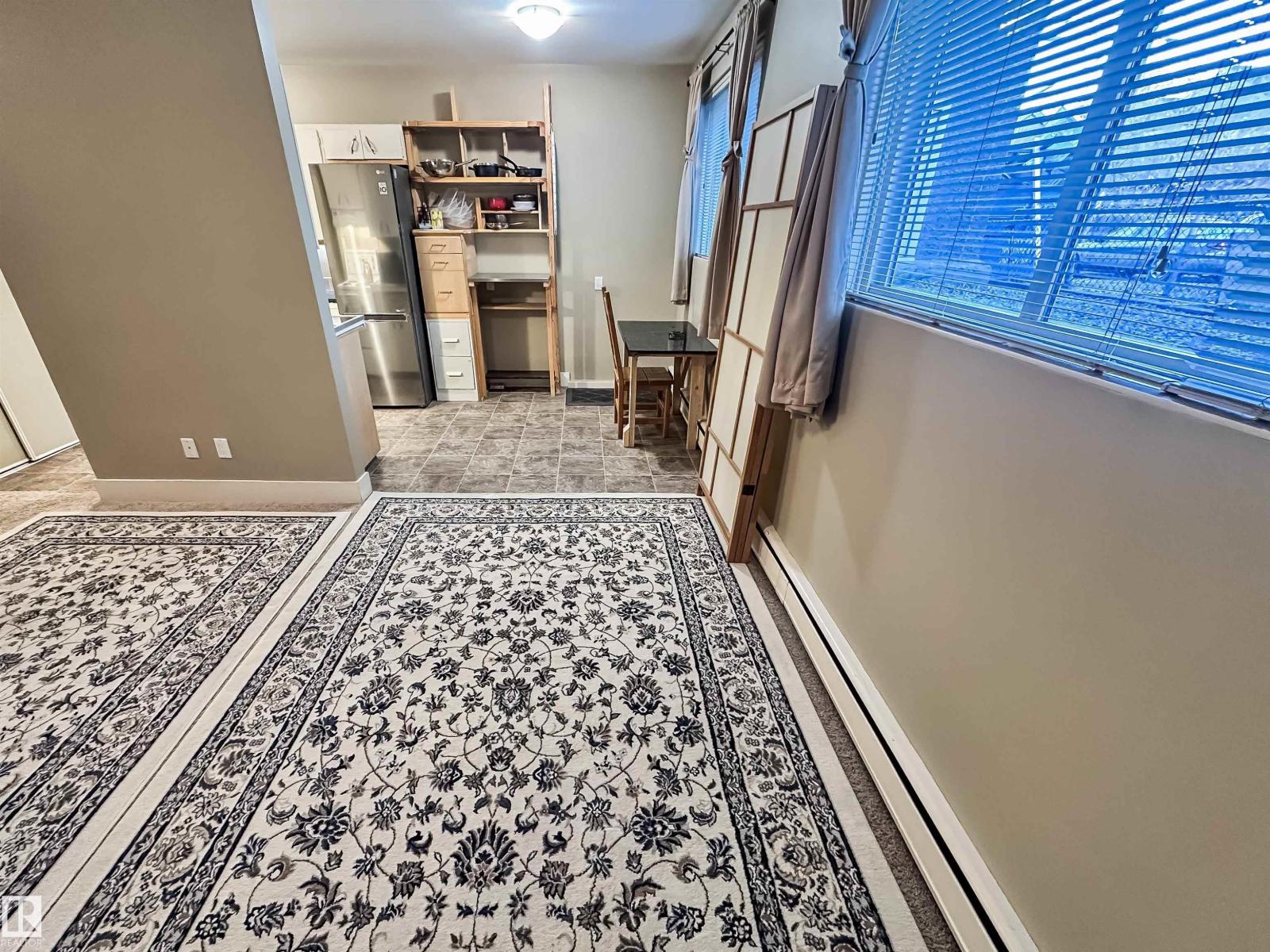 #3 8406 104 ST NW - 8