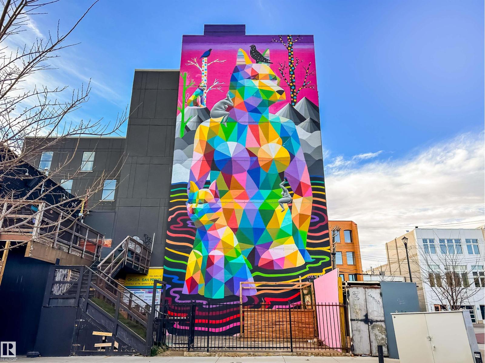#3 8406 104 ST NW - 32