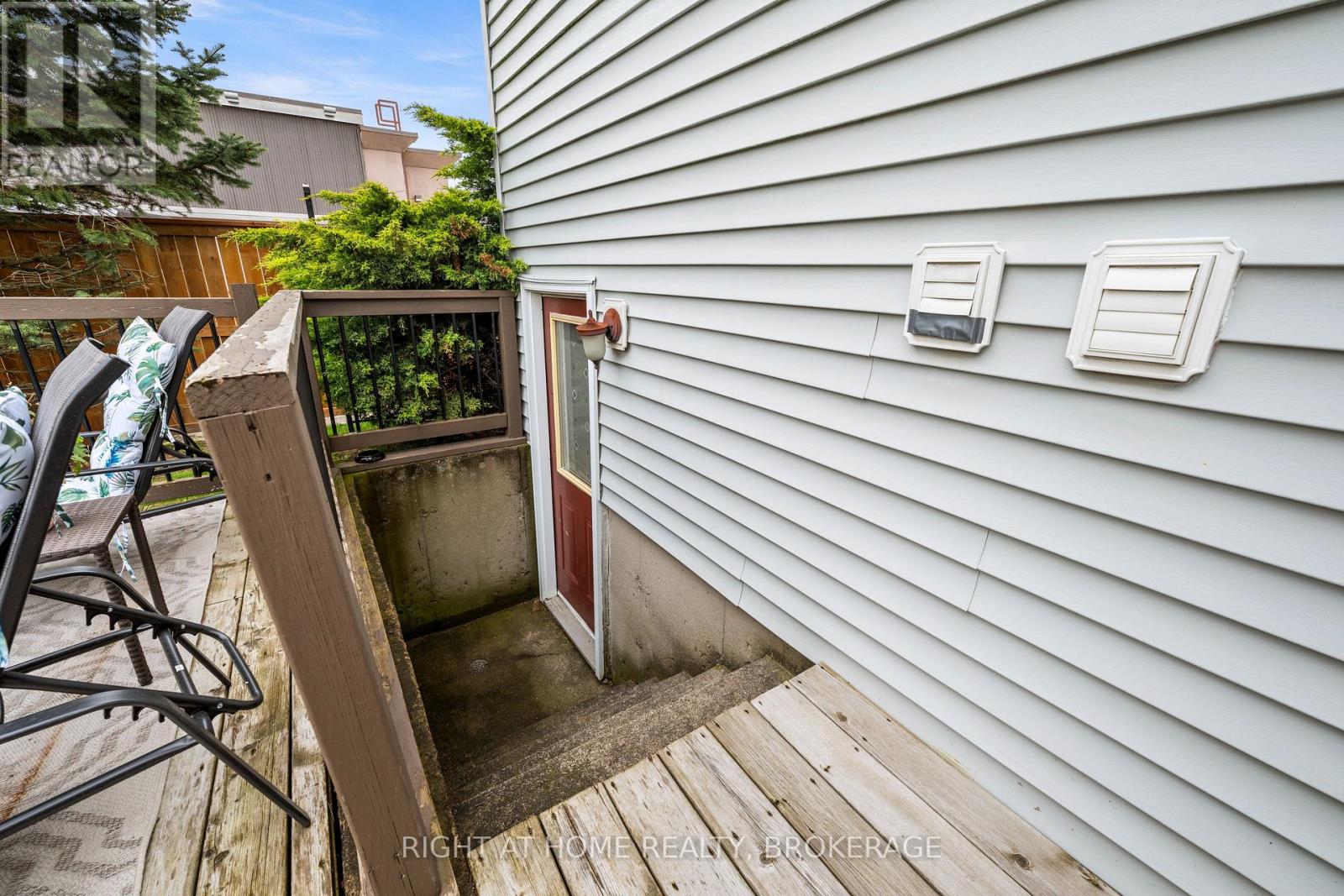139 QUAKER ROAD - 16