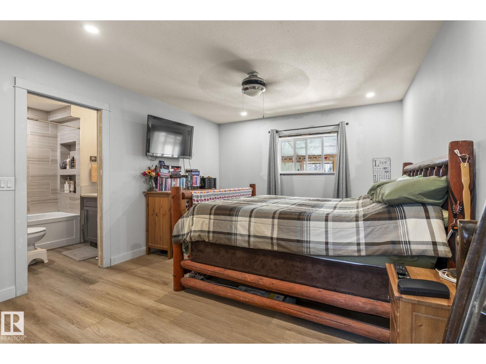 23133 TWP RD 502 - 28