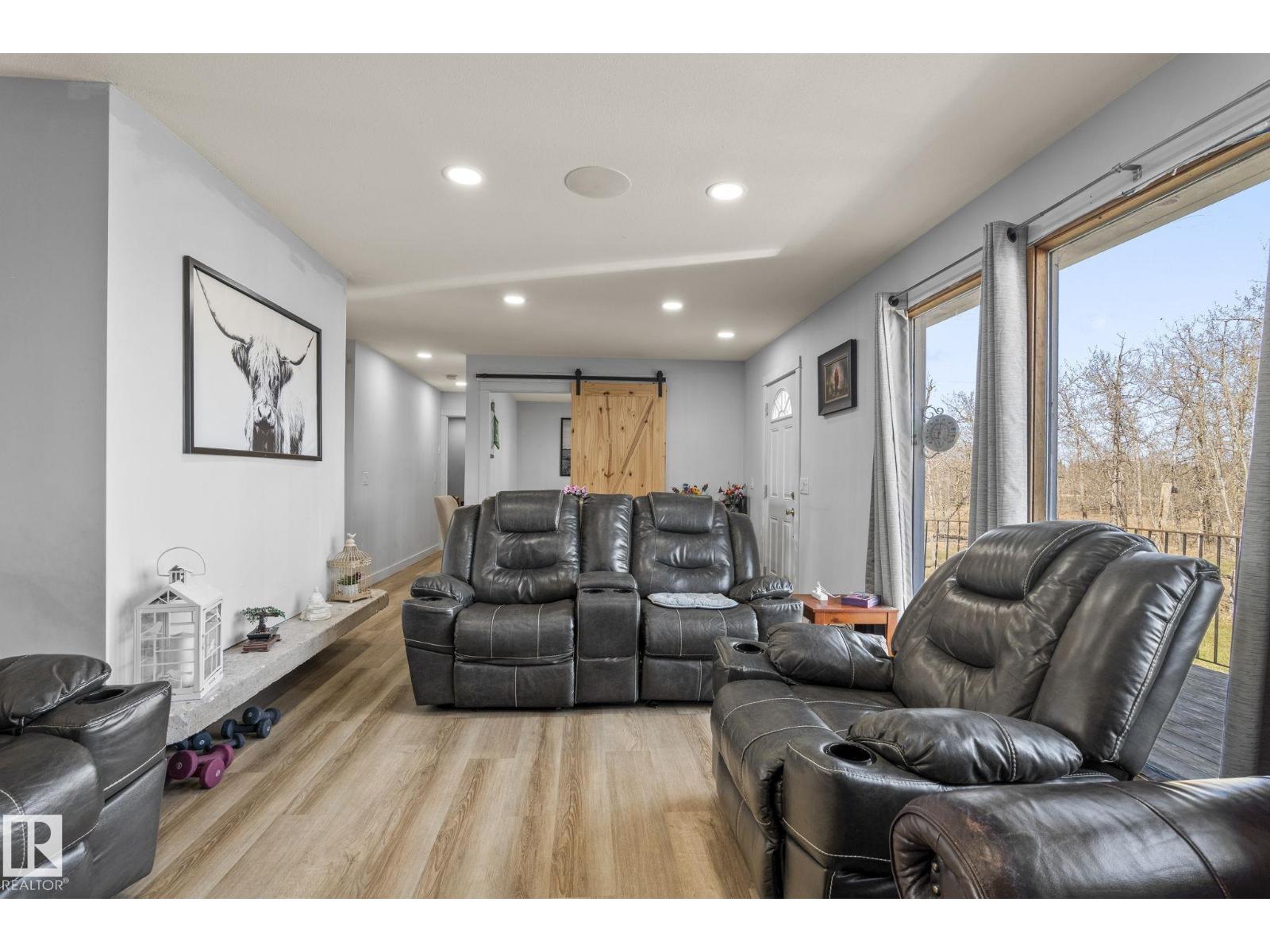 23133 TWP RD 502 - 14
