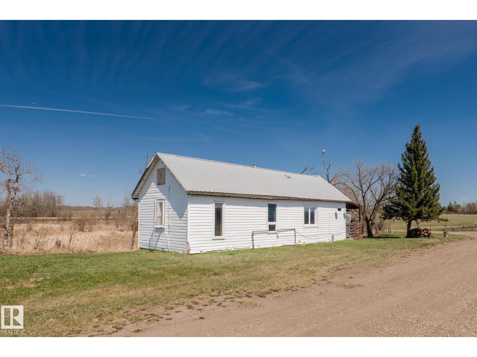 23133 TWP RD 502 - 67